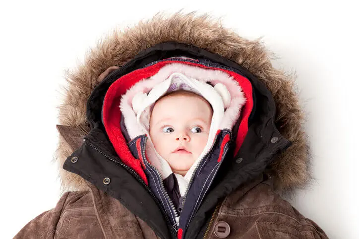 comment habiller bebe