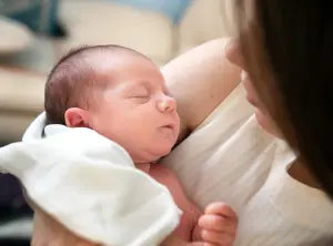 bébé chez le médecin